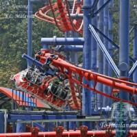 flying coaster جنتنق هايلاند