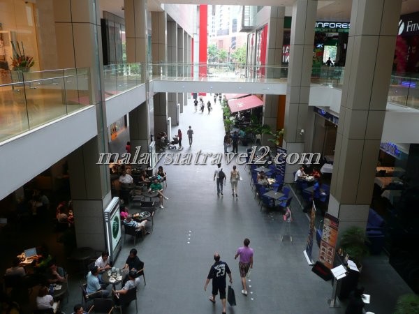 Pavilion Kuala Lumpur مجمع بافليون التجاري في كوالالمبور2