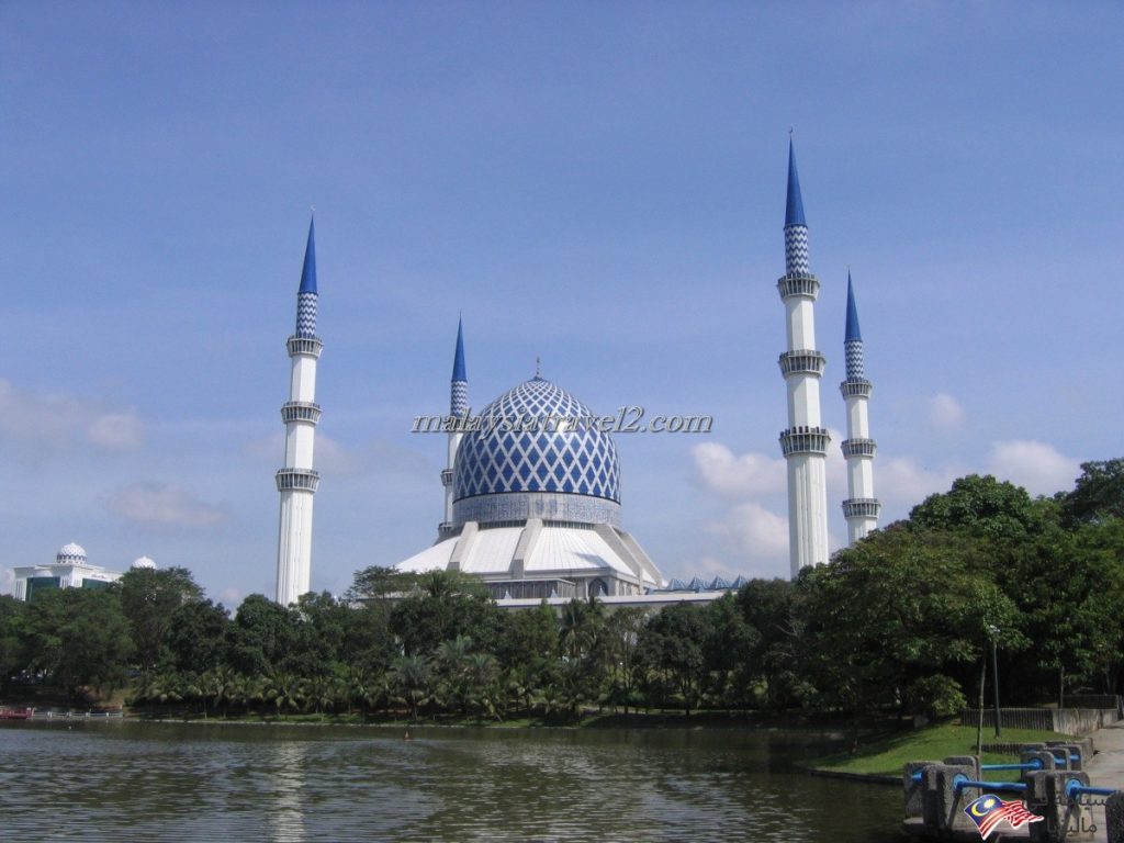 blue mosque malaysial16